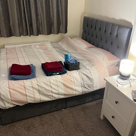 2 St Judes Court D24H1X4 Students Only Apartment ดับลิน ภายนอก รูปภาพ